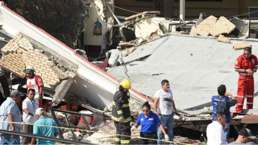 Mexican Church Roof Collapse During Mass
